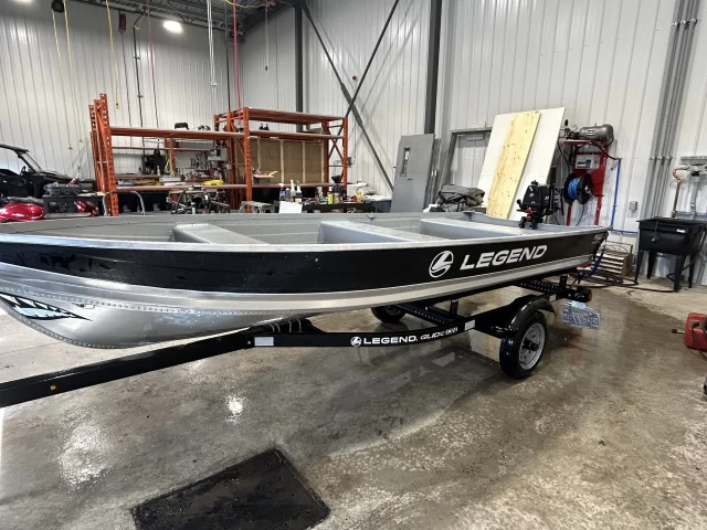 LEGEND 14 ULTRALITE EXCELLENTE CONDITION 2019