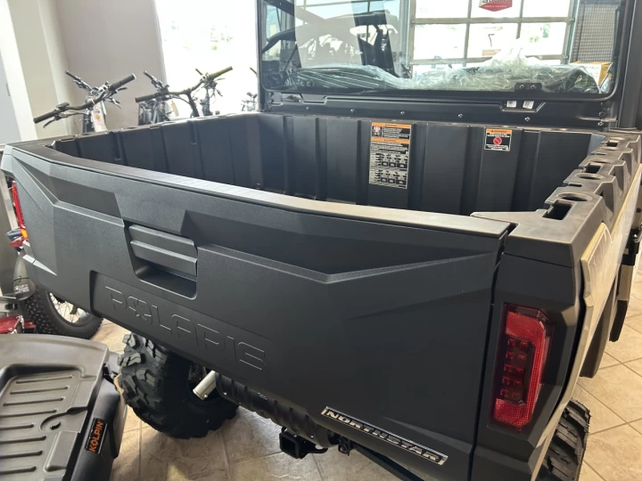 2025 POLARIS RANGER 570 NORTH STAR EDITION TREUIL INCLUS