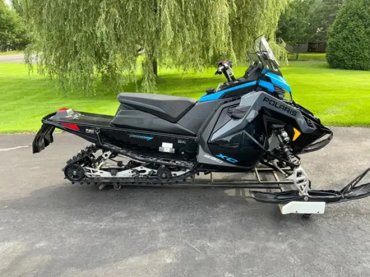 2022 Polaris 850 Indy XC 129 