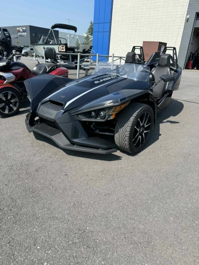 POLARIS SLINGSHO SL GARANTIE JUSQU'AU 15 juillet 2026 2021