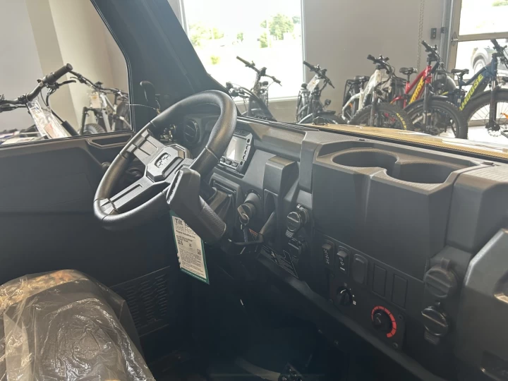 2025 POLARIS RANGER 570 NORTH STAR EDITION TREUIL INCLUS