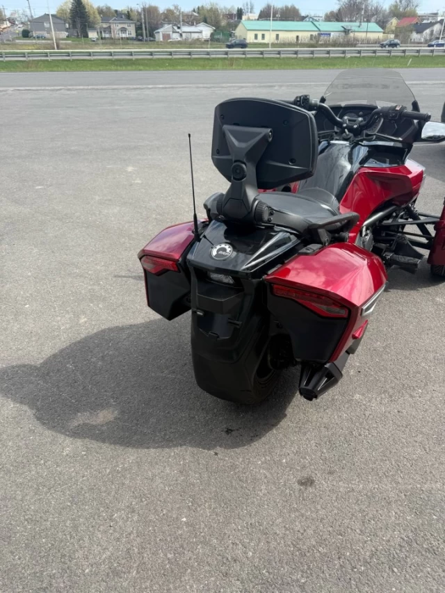 CAN-AM SPYDER F3-T  2016